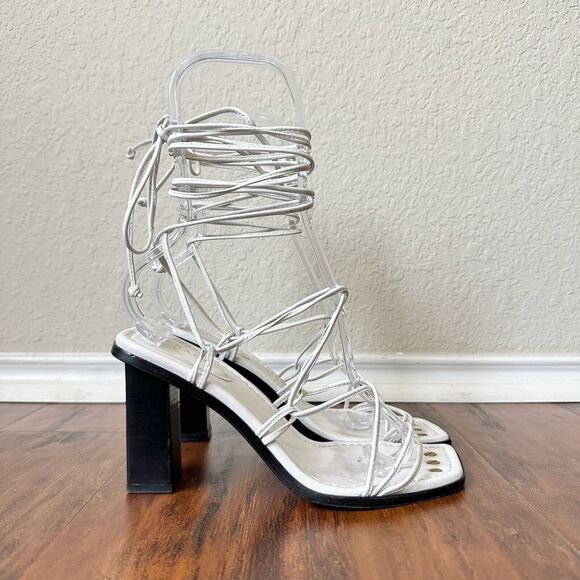 FRAME Le Doheny Ankle-Wrap Leather Sandals in White - Picture 1 of 12